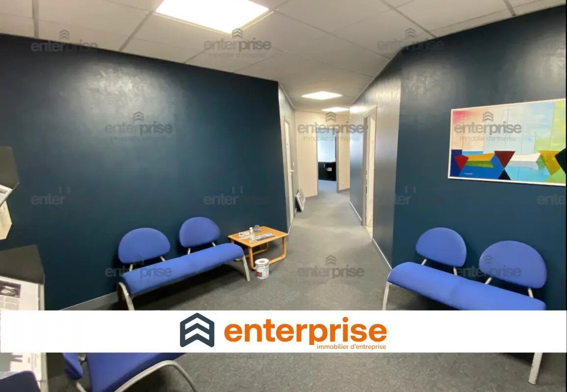 Bureau dans Jaux à louer Photo intérieure– Image 1 sur 7