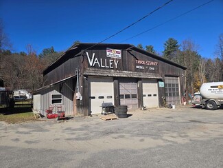 Plus de détails pour 37 Chester Rd, Springfield, VT - Local commercial à vendre