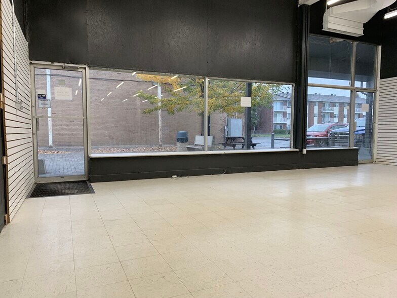 29 Plaza Dr, Iroquois, ON à vendre - Photo de l’immeuble – Image 3 sur 3