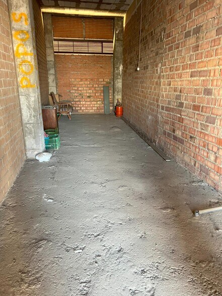 Local commercial dans Córdoba à vendre - Photo de l’immeuble – Image 1 sur 6