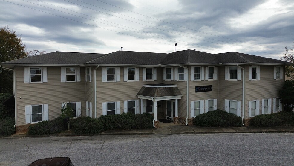 22 Garlington Rd, Greenville, SC à louer - Photo de l’immeuble – Image 2 sur 22