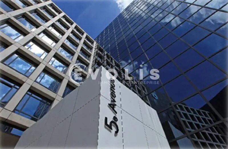 Bureau dans Courbevoie à louer - Photo de l’immeuble – Image 1 sur 11