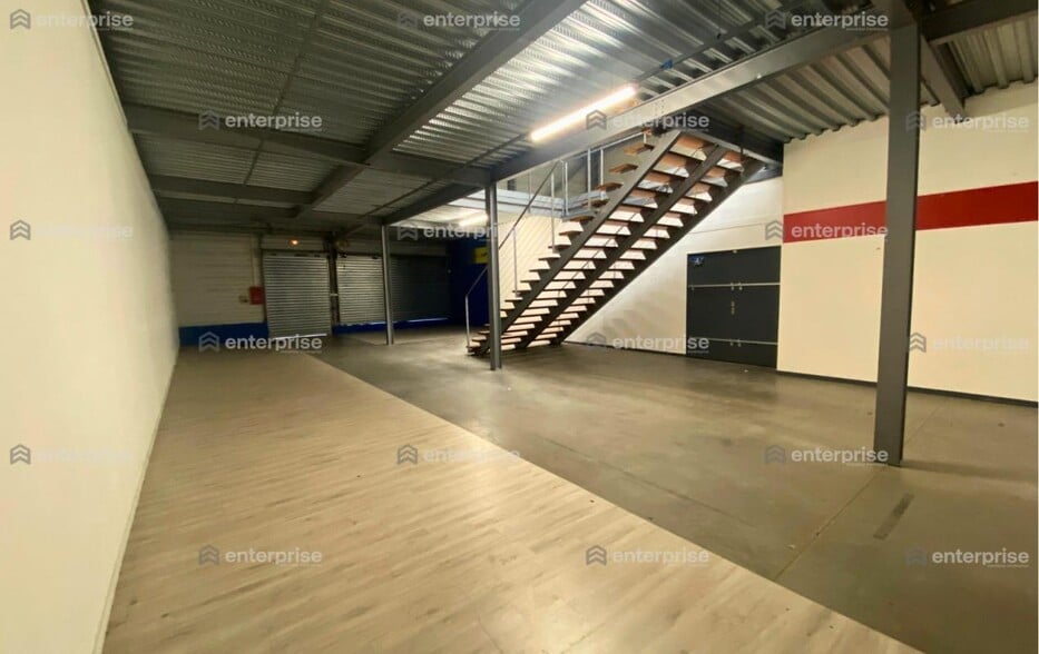Local commercial dans Beauvais à louer - Photo intérieure – Image 2 sur 6
