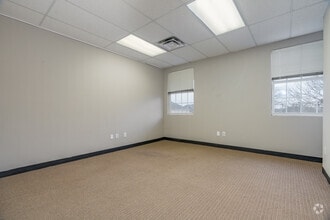 303 S Jupiter Rd, Allen, TX à louer Photo intérieure– Image 2 sur 4