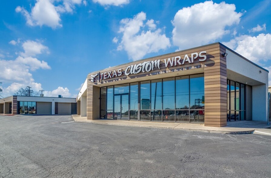 6400-6440 W Interstate 10, San Antonio, TX à louer - Photo de l’immeuble – Image 1 sur 3