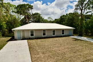 Plus de détails pour 2703 Avenue G, Fort Pierce, FL - Logement à vendre