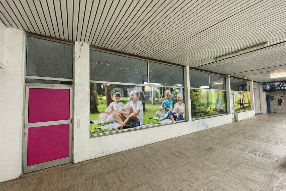 Local commercial dans Orléans à vendre Photo de l’immeuble– Image 1 sur 9