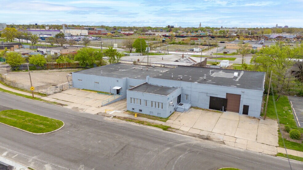 9900 Northlawn St, Detroit, MI à louer - Photo de l’immeuble – Image 1 sur 30
