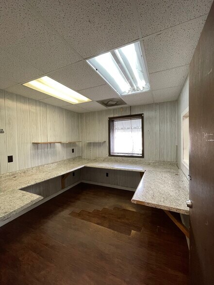 2160 Thomas Sumter Hwy, Sumter, SC à louer - Photo intérieure – Image 2 sur 12