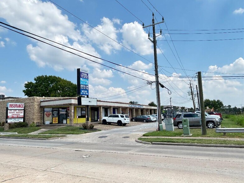 11001 Fondren Rd, Houston, TX à vendre - Photo de l’immeuble – Image 1 sur 11