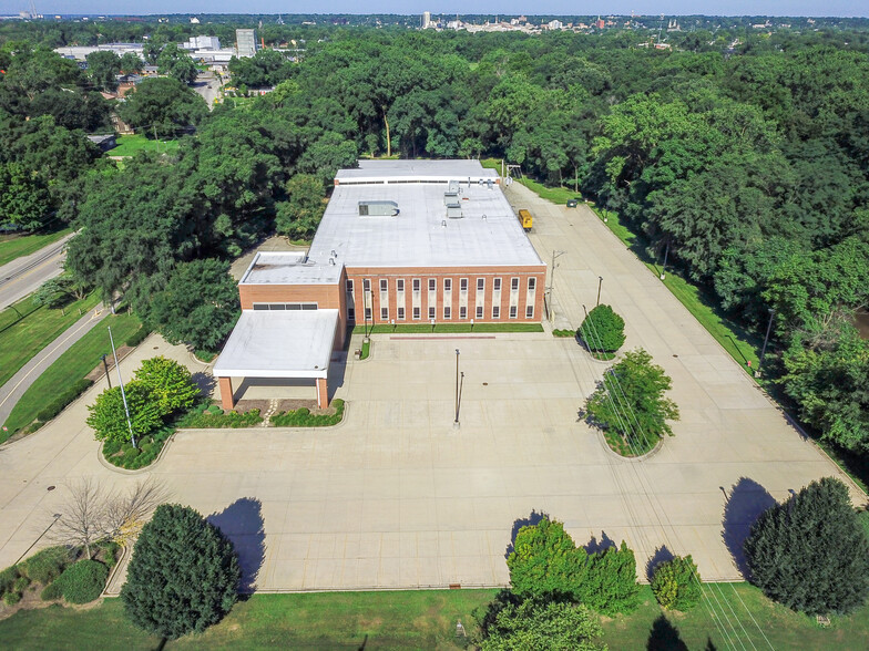 1225 E Washington St, Joliet, IL à vendre - Photo de l’immeuble – Image 2 sur 8