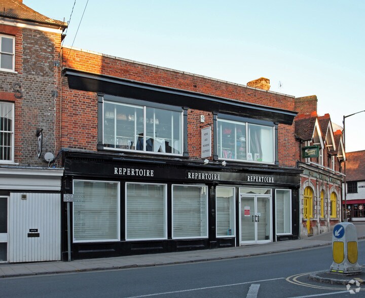 6-8A High St, Marlow à louer - Photo de l’immeuble – Image 2 sur 2