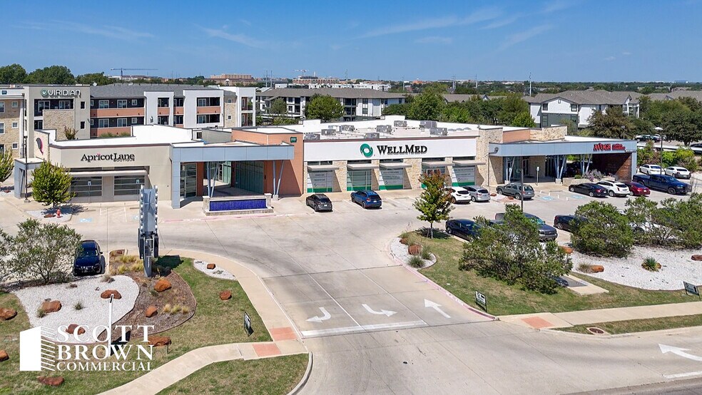 500 Fort Worth Dr, Denton, TX à louer - Photo de l’immeuble – Image 1 sur 7