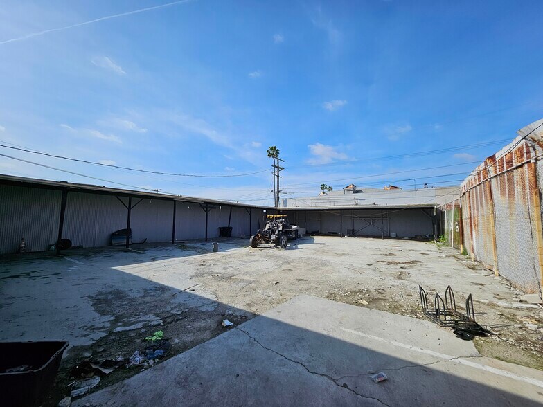 6829 Crenshaw Blvd, Los Angeles, CA à vendre - Photo de l’immeuble – Image 2 sur 9