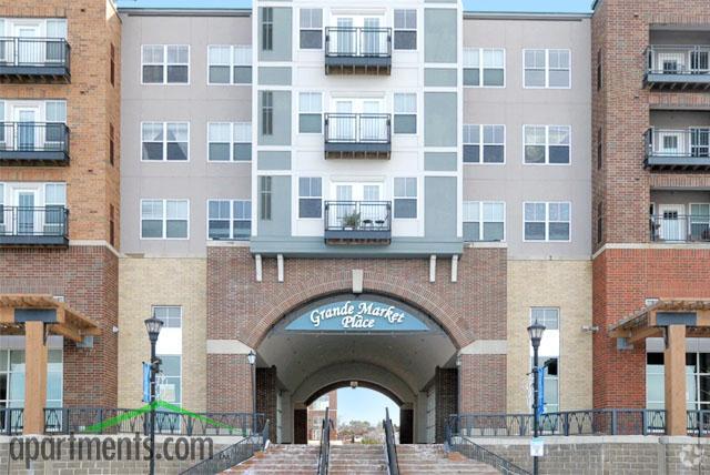 12700 Nicollet Ave, Burnsville, MN à louer - Photo de l’immeuble – Image 3 sur 108