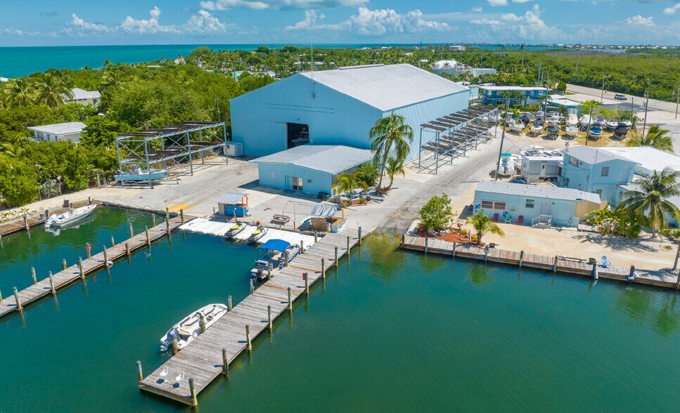 59073 Overseas Hwy, Marathon, FL à vendre - Photo de l’immeuble – Image 3 sur 11