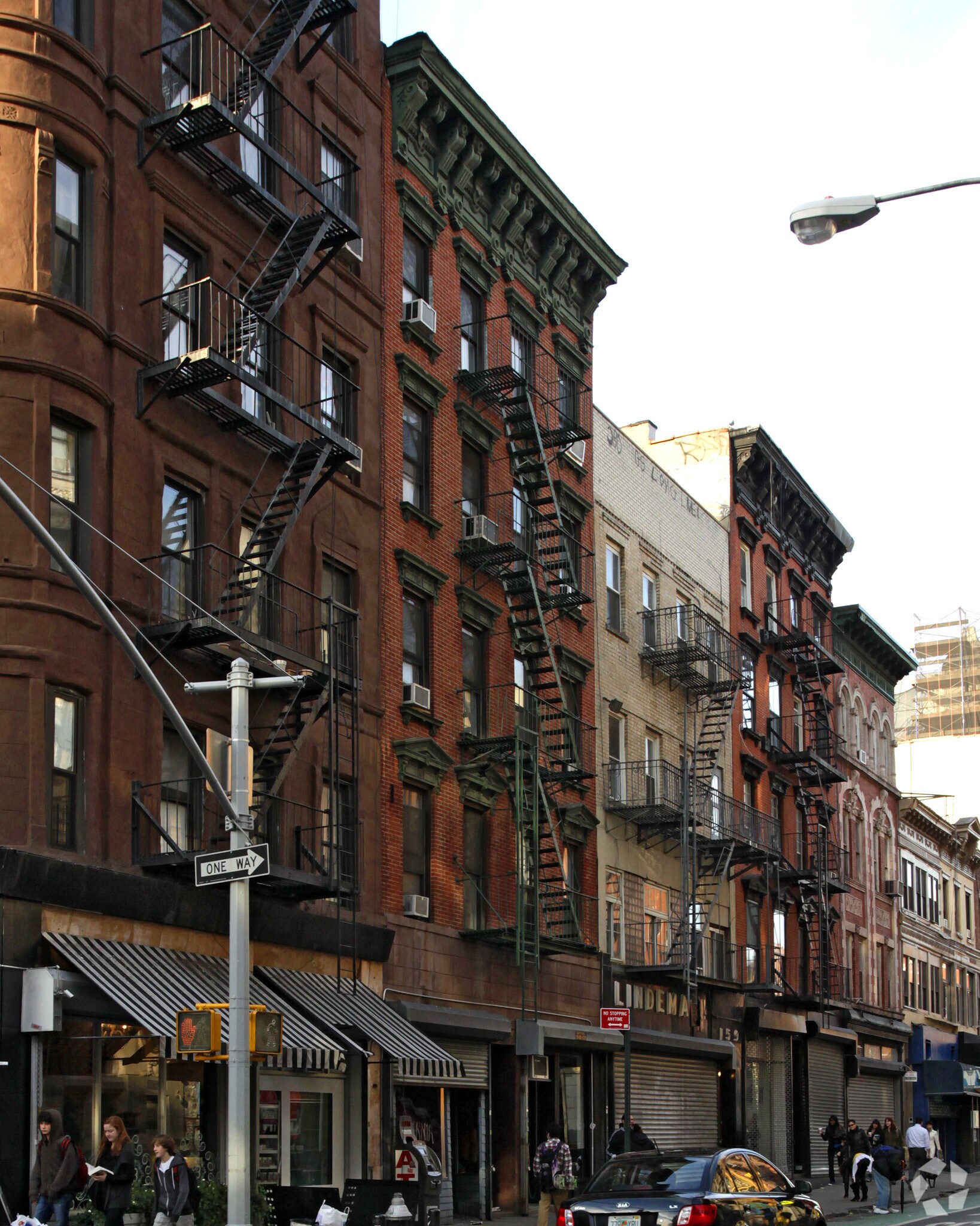 161 Rivington St, New York, NY à louer Photo de l’immeuble– Image 1 sur 6