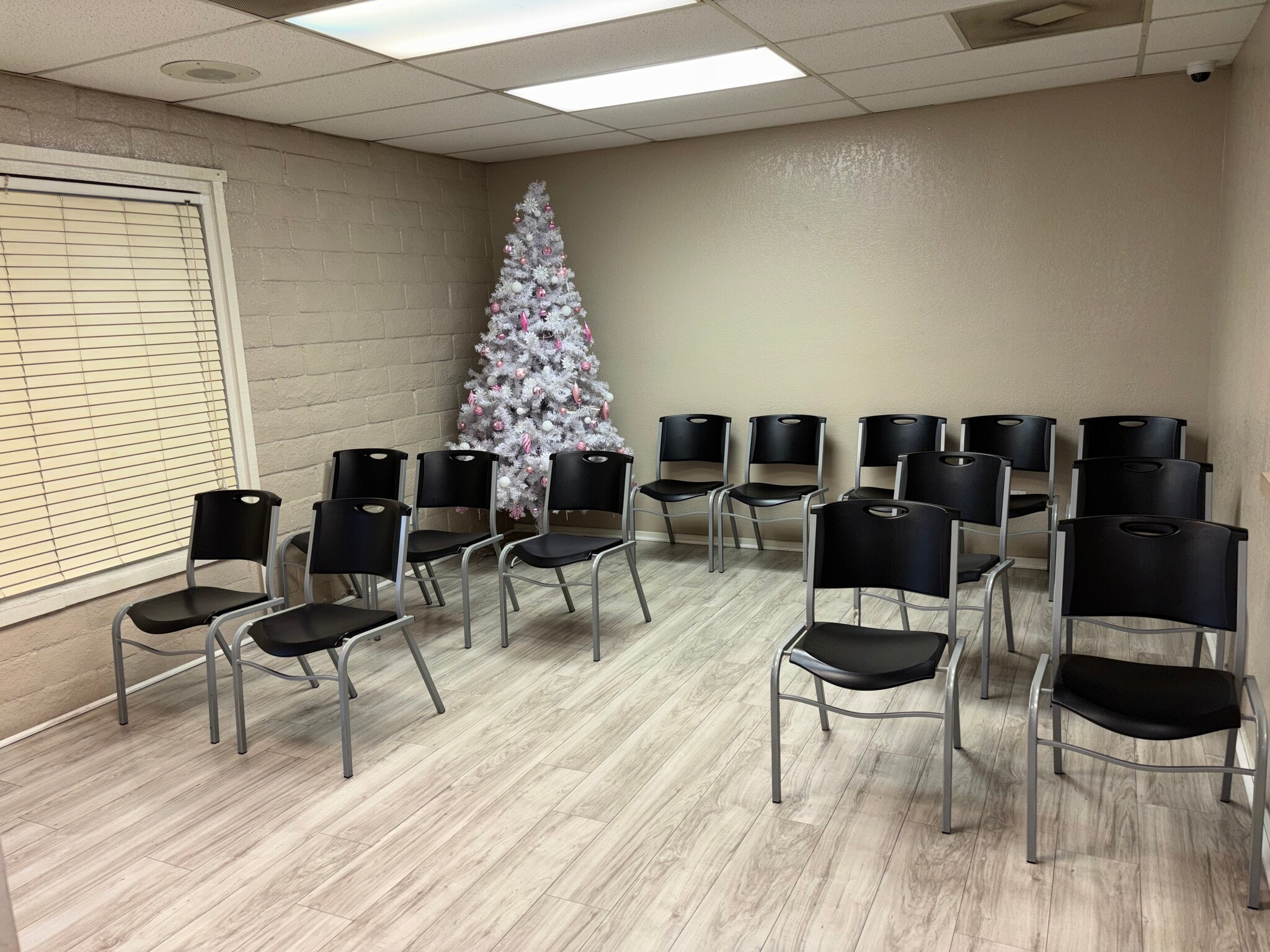 23470 Olive Wood Plaza Dr, Moreno Valley, CA à louer Photo intérieure– Image 1 sur 16