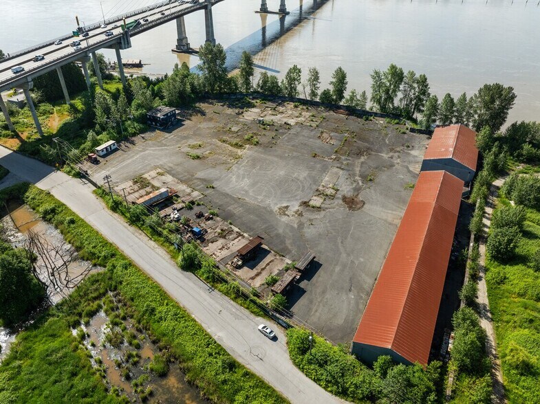 19966 Wharf St, Maple Ridge, BC à louer - Aérien – Image 3 sur 4