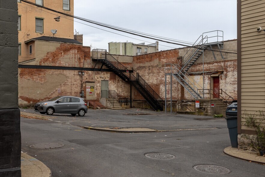 Pine St, Easton, PA à vendre - Photo de l’immeuble – Image 3 sur 21