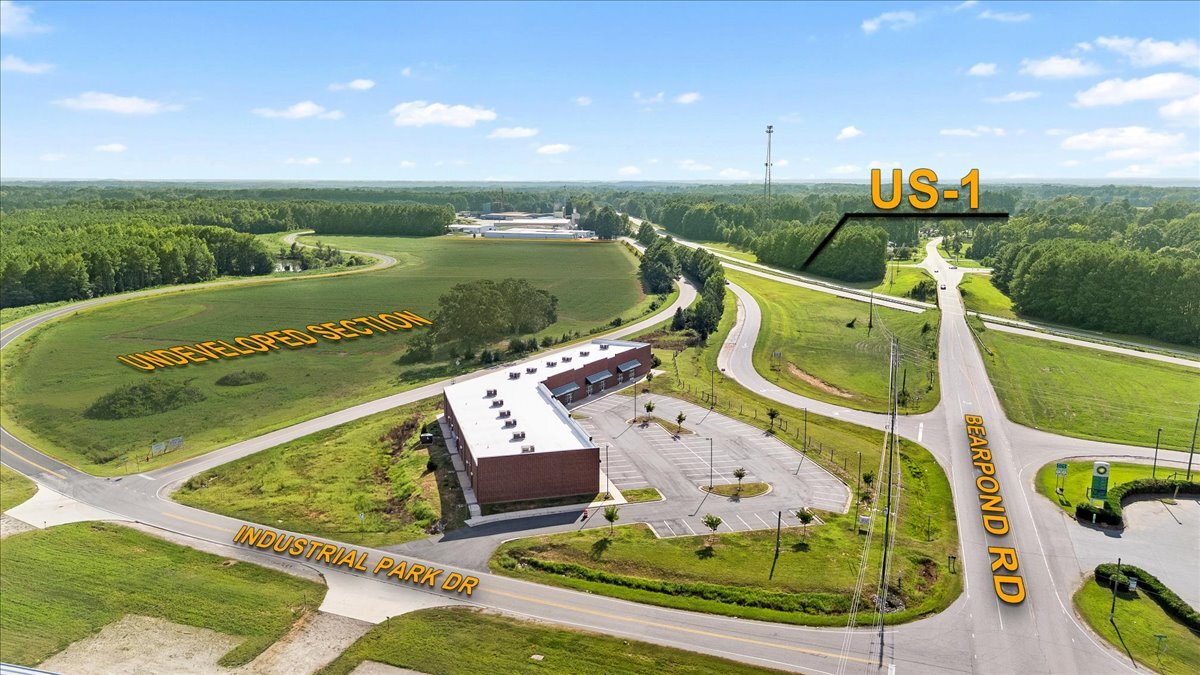 40 Industrial Park Dr, Henderson, NC à louer Photo principale– Image 1 sur 33