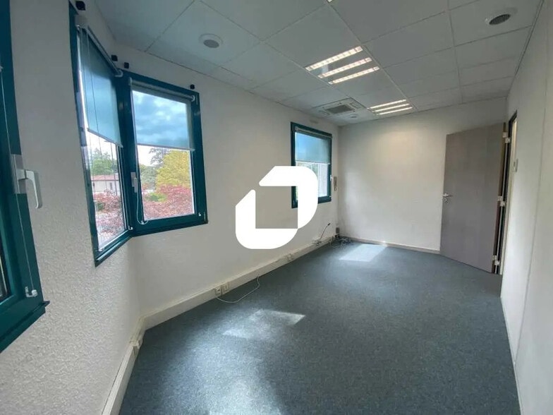 47 Rue Benoit Bennier, Charbonnières-les-Bains à louer - Photo de l’immeuble – Image 3 sur 20