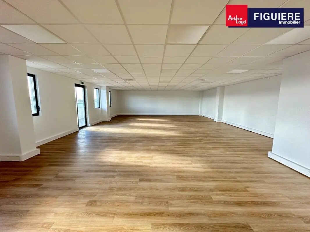 472 Route D'aix En Provence, Pertuis à louer Photo de l’immeuble– Image 1 sur 13