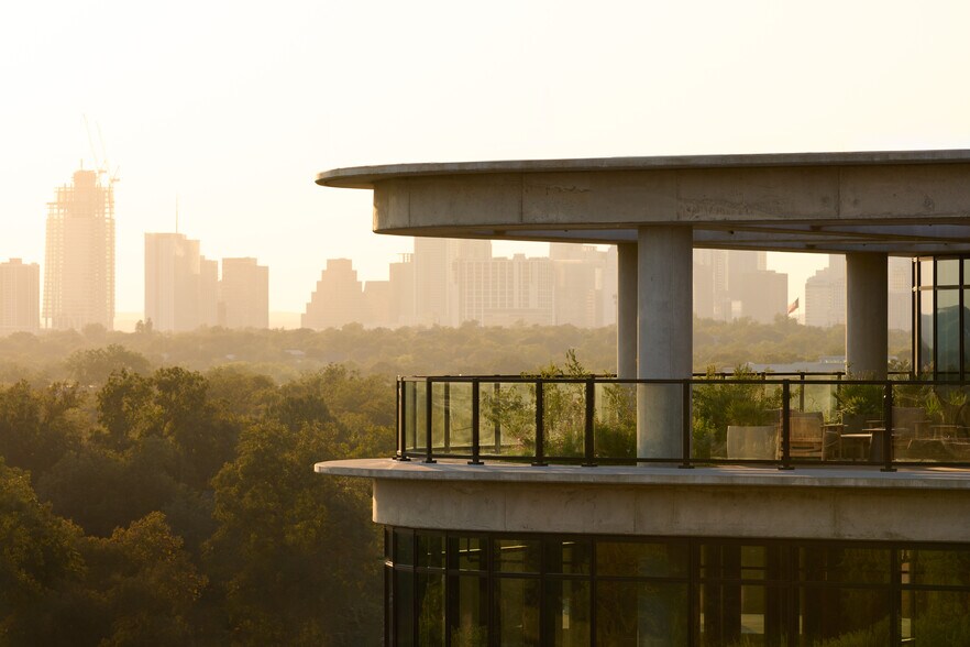 1017 Springdale Rd, Austin, TX à louer - Photo de l’immeuble – Image 3 sur 38