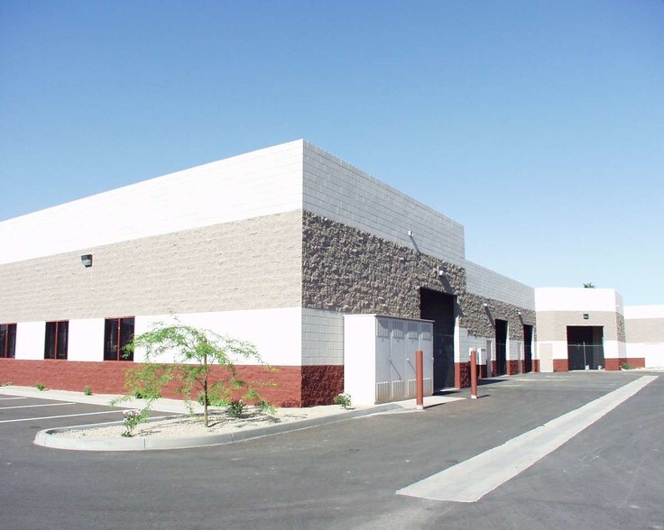 4121 E Valley Auto Dr, Mesa, AZ à louer - Autre – Image 2 sur 12