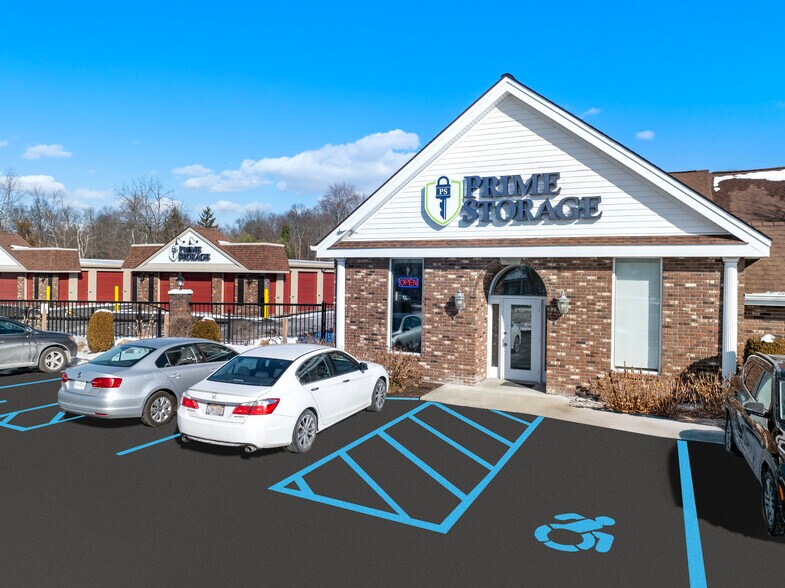 1078 Route 9, Fishkill, NY à louer - Photo de l’immeuble – Image 1 sur 4