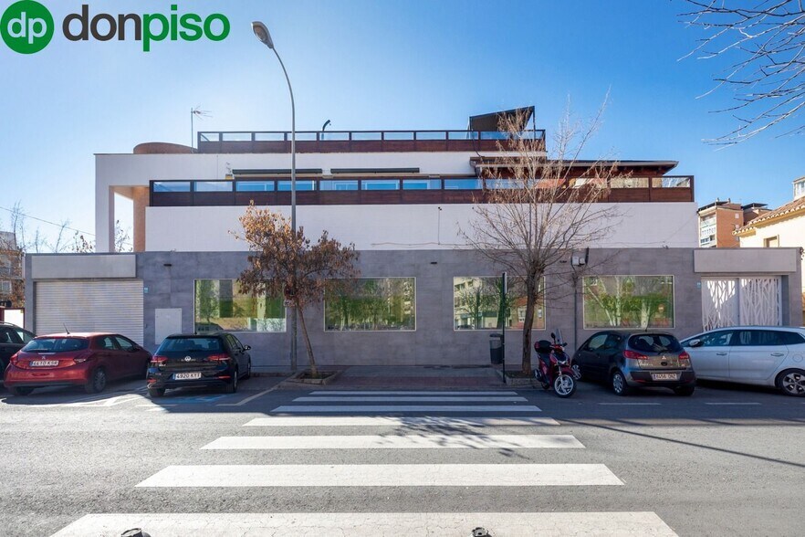Calle Bruselas, 8, Granada, Granada à vendre - Photo de l’immeuble – Image 1 sur 38
