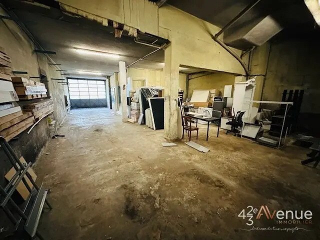 Industriel/Logistique dans Saint-Étienne à louer - Photo de l’immeuble – Image 2 sur 7