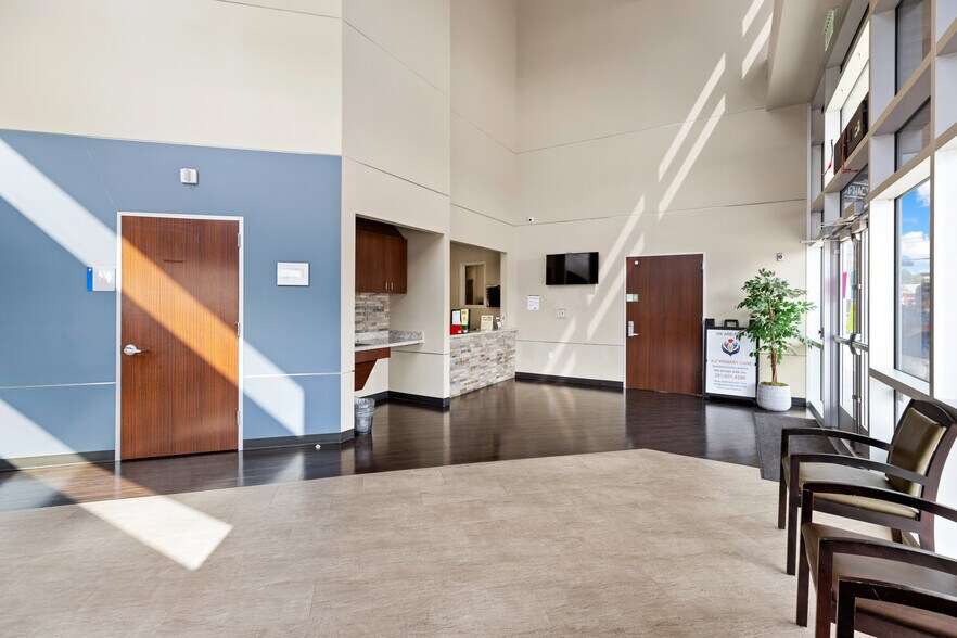 5037 Fm 2920 Rd, Spring, TX à louer - Photo de l’immeuble – Image 3 sur 13