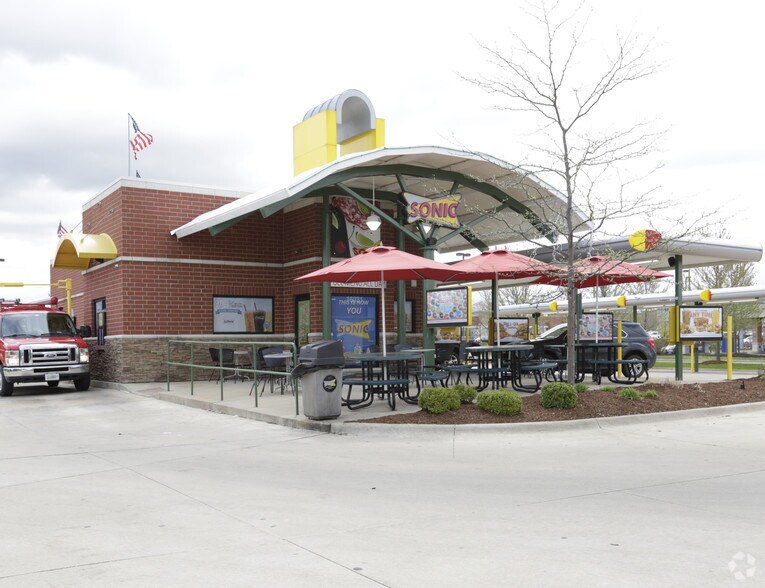 16031 S Farrell Rd, Lockport, IL à vendre - Photo principale – Image 1 sur 3