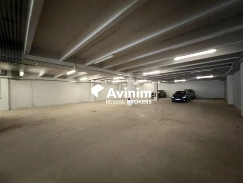 Local commercial dans Palaiseau à vendre - Photo de l’immeuble – Image 2 sur 5