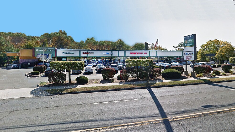 596 Westport Ave, Norwalk, CT à louer - Photo de l’immeuble – Image 2 sur 4