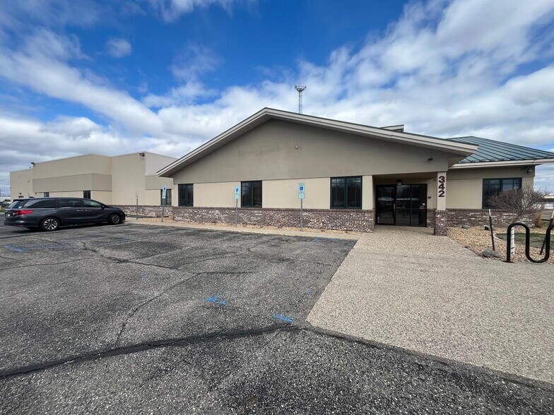 342 42nd St S, Fargo, ND à vendre - Photo de l’immeuble – Image 3 sur 17