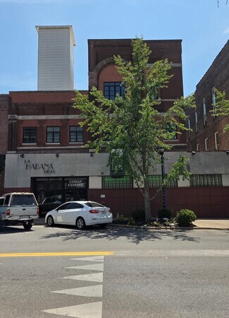 Plus de détails pour 220 E Commercial St, Springfield, MO - Bureau à vendre