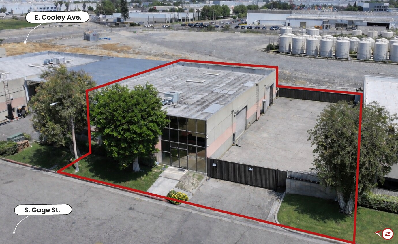 1443 S Gage St, San Bernardino, CA à louer Photo de l’immeuble– Image 1 sur 5