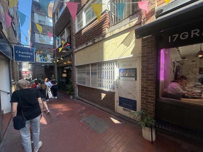 1-12 Hanningtons Ln, Brighton à louer - Photo de l’immeuble – Image 1 sur 9