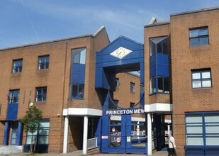 167-169 London Rd, Kingston Upon Thames à louer Photo de l’immeuble– Image 1 sur 5