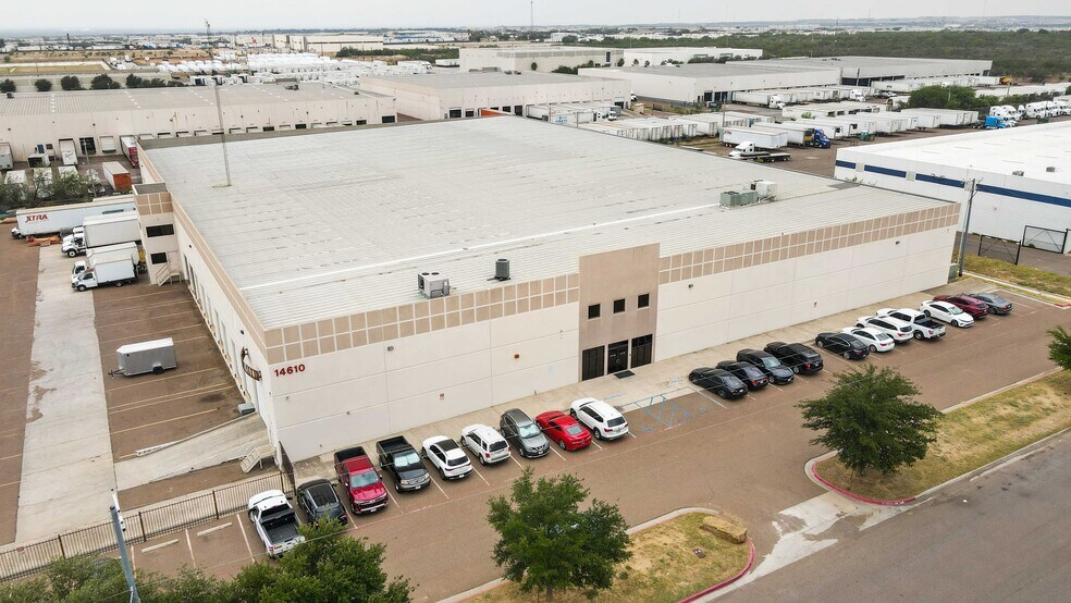 14610 Archer Dr, Laredo, TX à louer - Photo de l’immeuble – Image 1 sur 8