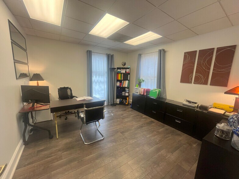 324 Cherokee St NE, Marietta, GA à vendre - Photo de l’immeuble – Image 3 sur 12