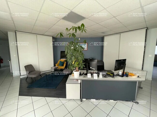 Plus de détails pour Bureau à louer