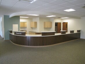 2110 Fox Dr, Champaign, IL à vendre Photo intérieure– Image 1 sur 16