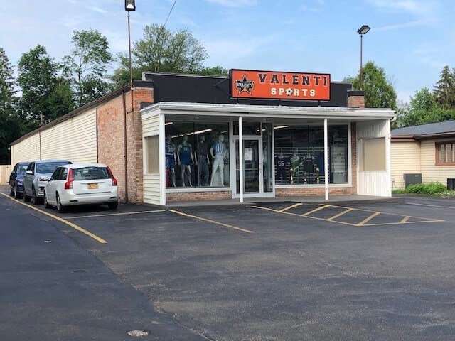 2195 Monroe Ave, Rochester, NY à vendre - Photo de l’immeuble – Image 1 sur 17