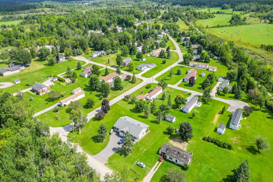 65 Pleasant View Dr, Horton, ON à vendre - Photo de l’immeuble – Image 3 sur 16