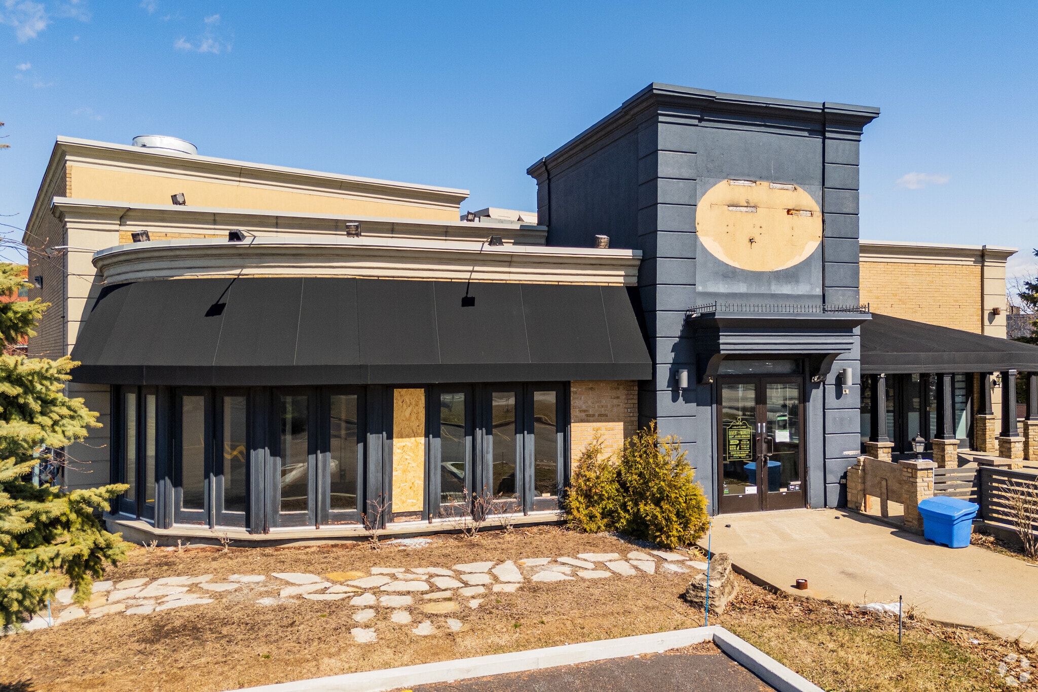 1165 Rue Volta, Boucherville, QC à louer Photo principale– Image 1 sur 12