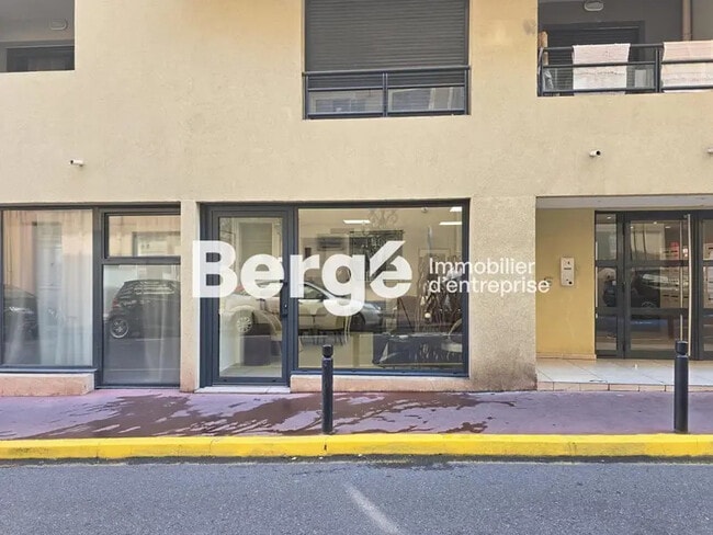 Plus de détails pour Local commercial à vendre