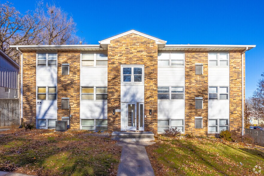 2411 Welbeck Rd, Des Moines, IA à vendre - Photo de l’immeuble – Image 3 sur 4